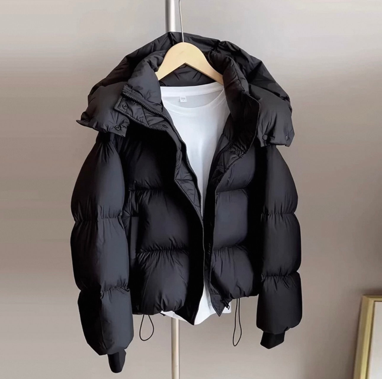 Trendy Puffer mit Kapuze
